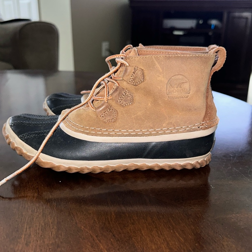 Youth Sorel waterproof shoes